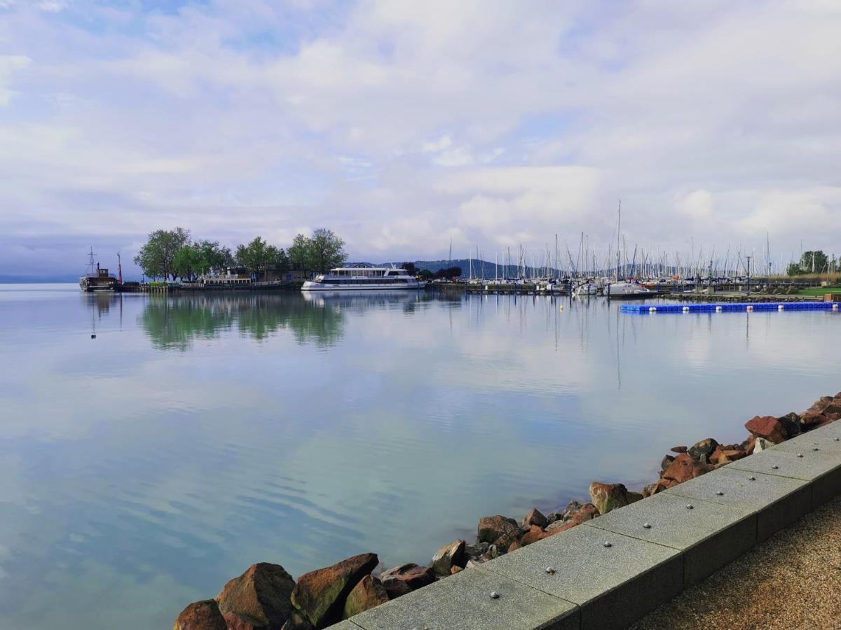 Imola Garden Vendeghaz Hotel Balatonfured Bagian luar foto
