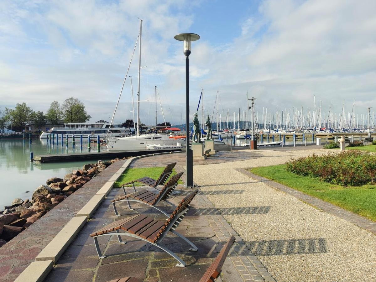 Imola Garden Vendeghaz Hotel Balatonfured Bagian luar foto